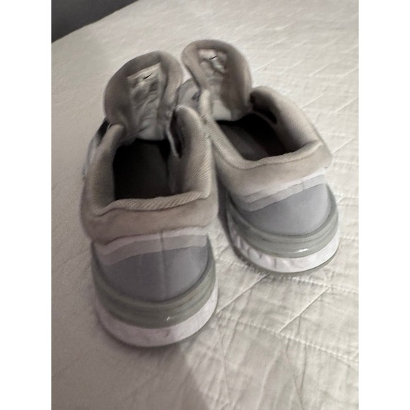 Nike turf, baseball shoes, size men's 10 1/2, 10.5 turf cleates - Picture 3 of 7